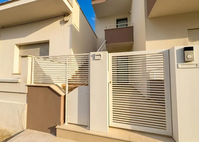 La Cumm'are By Diddoi * Торре-Сан-Джованни-Удженто